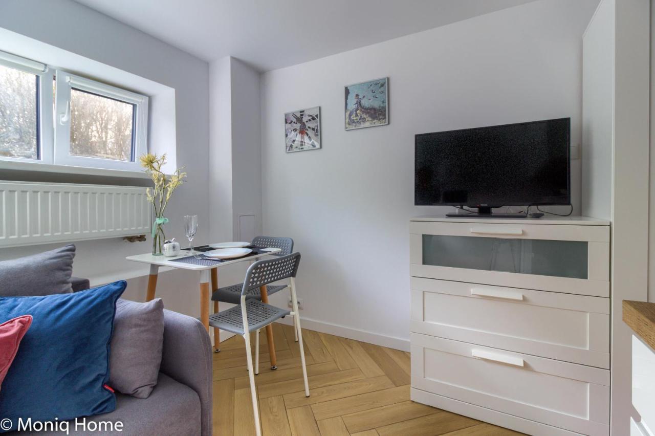 وارسو M&R Apartament Smart&Bright Batorego 16, Netflix, Free Wifi, Metro I Park Pole Mokotowskie, Stodola, Self Check-In, 5 Minut Od Centrum المظهر الخارجي الصورة